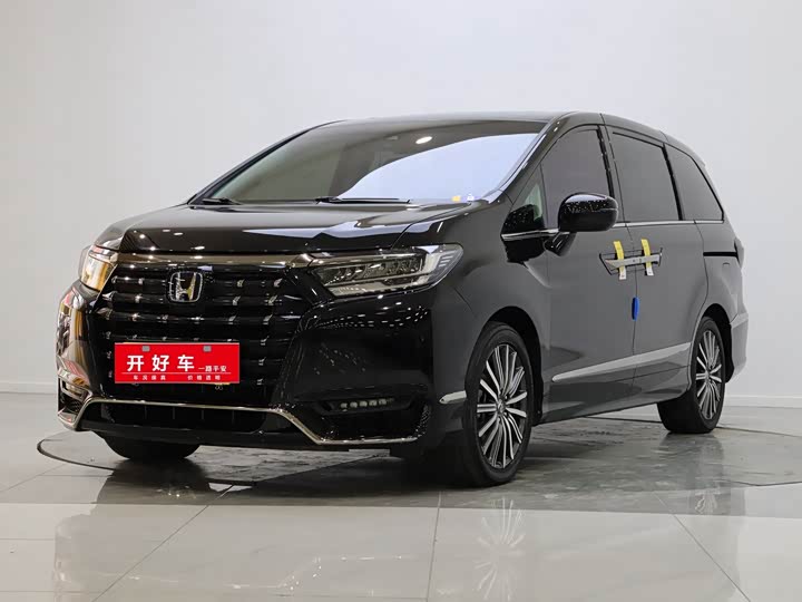 Фото 1 - Honda Elysion