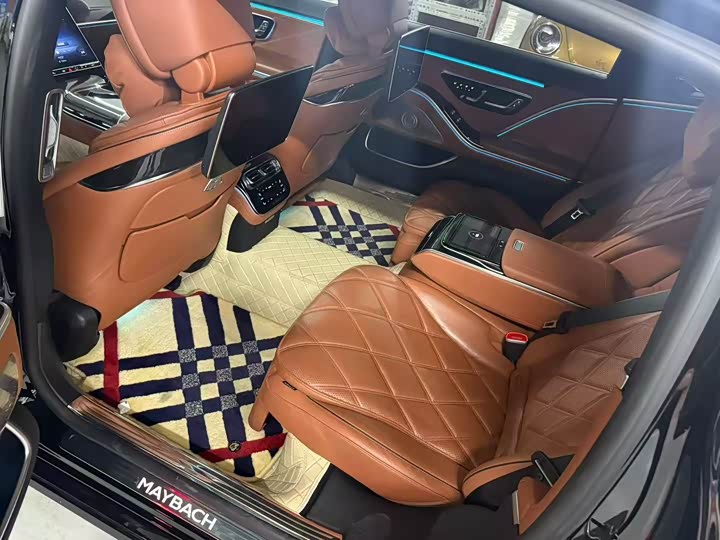 Фото 6 - Mercedes-Benz Maybach S-Class