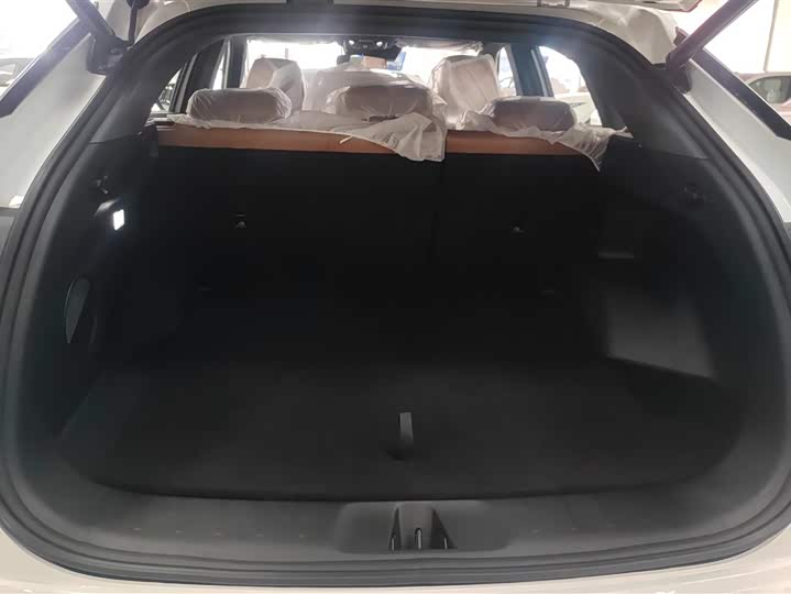 Фото 4 - Changan UNI-Z Hybrid