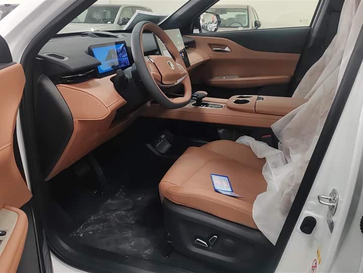 Фото 9 - Changan UNI-Z Hybrid