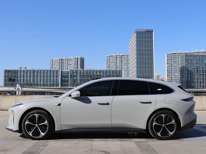 Фото 5 - Nio ET5T