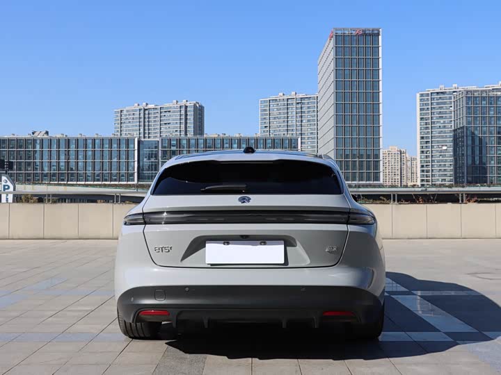 Фото 7 - Nio ET5T