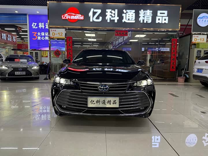 Фото 2 - Toyota Avalon