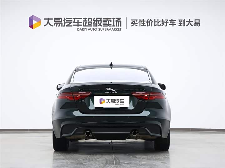 Фото 4 - Jaguar XE L