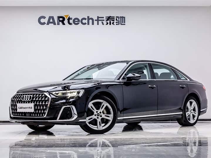 Фото 1 - Audi A8