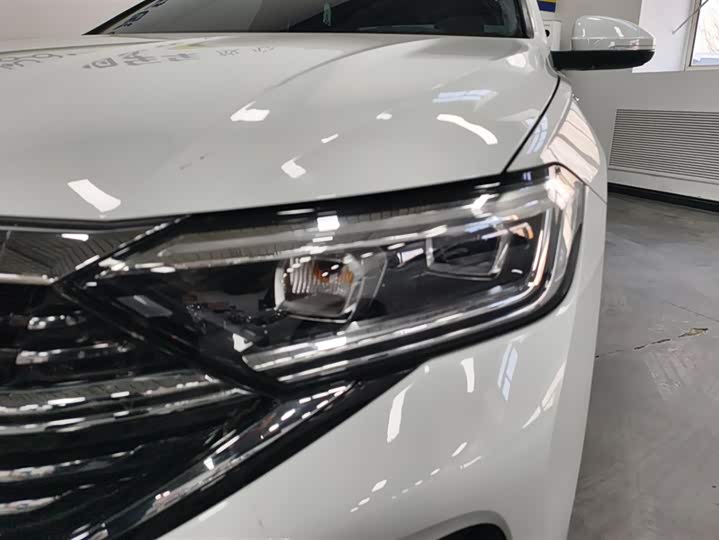 Фото 5 - Volkswagen Sagitar L