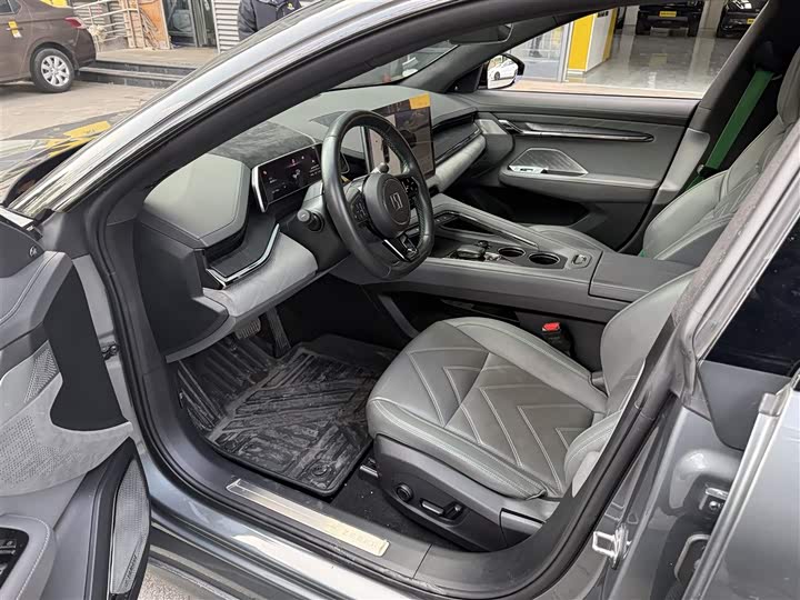 Фото 3 - Zeekr 001