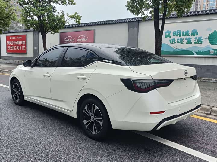 Фото 7 - Nissan Sylphy