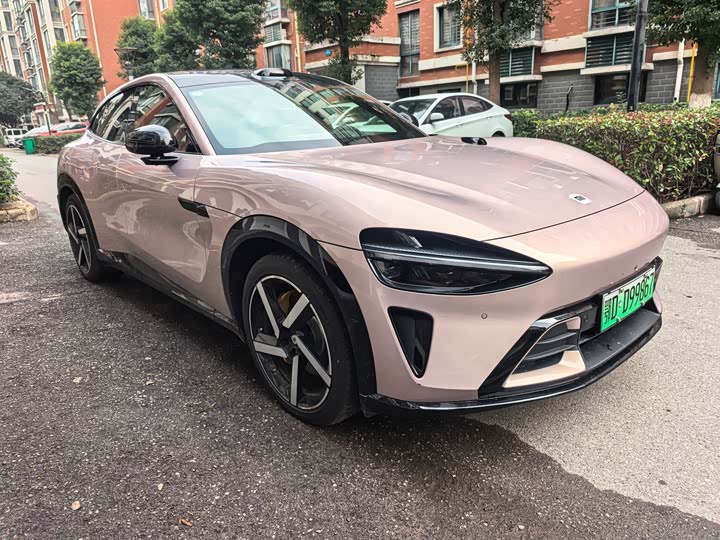 Фото 3 - Xiaomi YU7