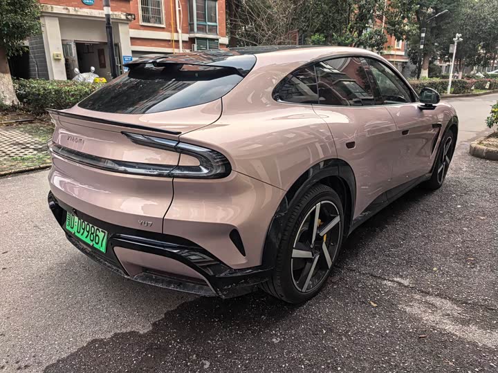 Фото 9 - Xiaomi YU7