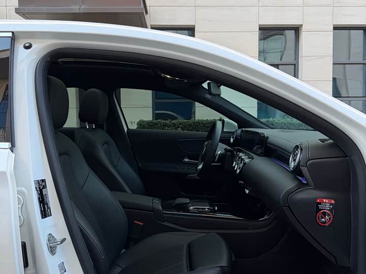 Фото 4 - Mercedes-Benz A-Class