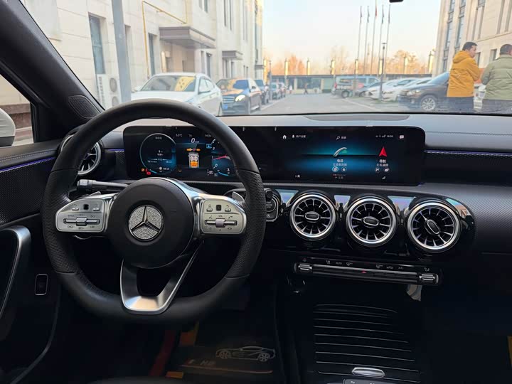 Фото 7 - Mercedes-Benz A-Class