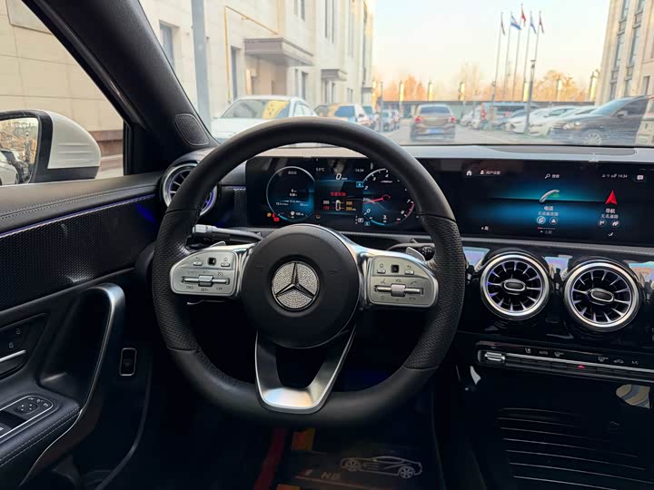 Фото 8 - Mercedes-Benz A-Class