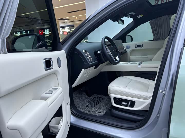 Фото 7 - LiXiang L8