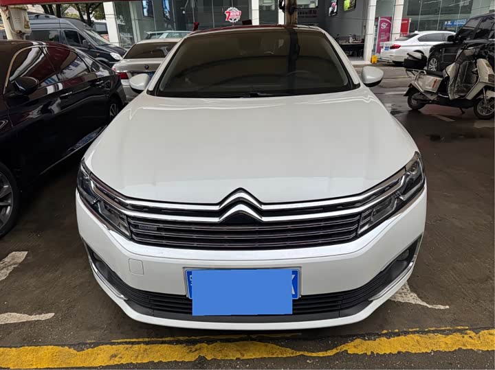 Фото 2 - Citroen C6