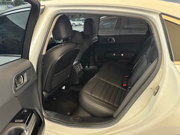 Фото 5 - Citroen C6