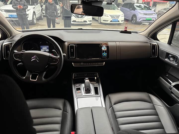 Фото 6 - Citroen C6