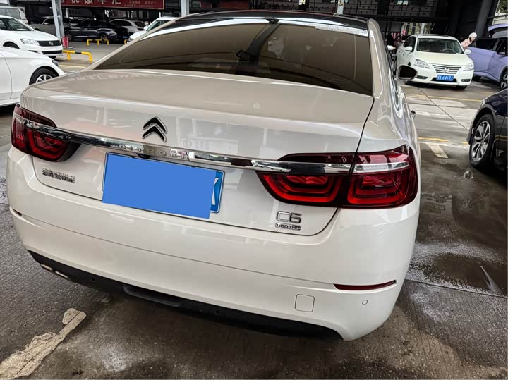 Фото 8 - Citroen C6