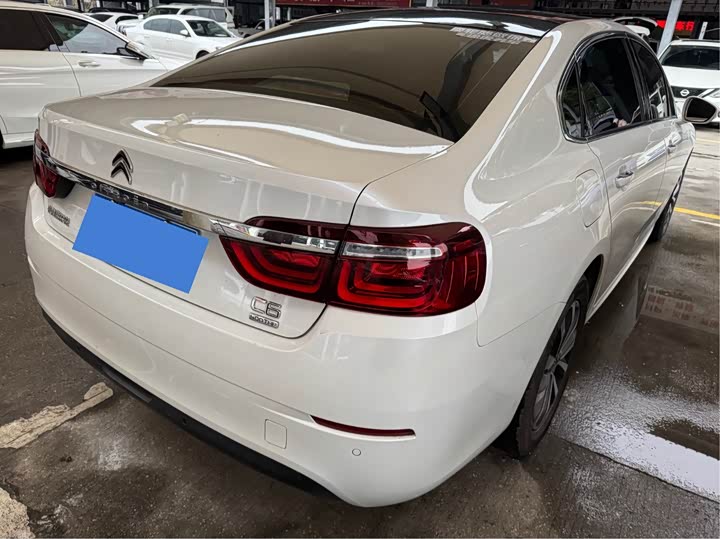 Фото 9 - Citroen C6