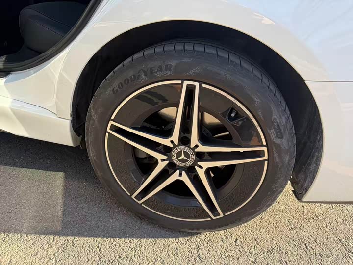 Фото 8 - Mercedes-Benz C-Class