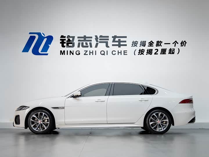 Фото 7 - Jaguar XF L