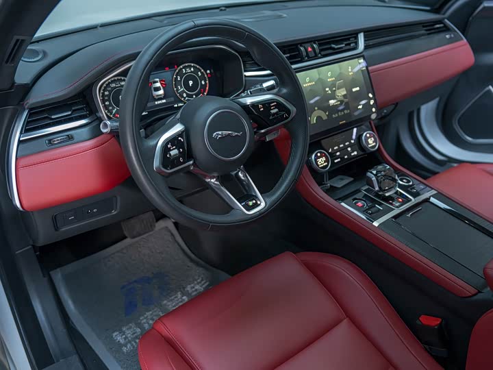 Фото 9 - Jaguar XF L