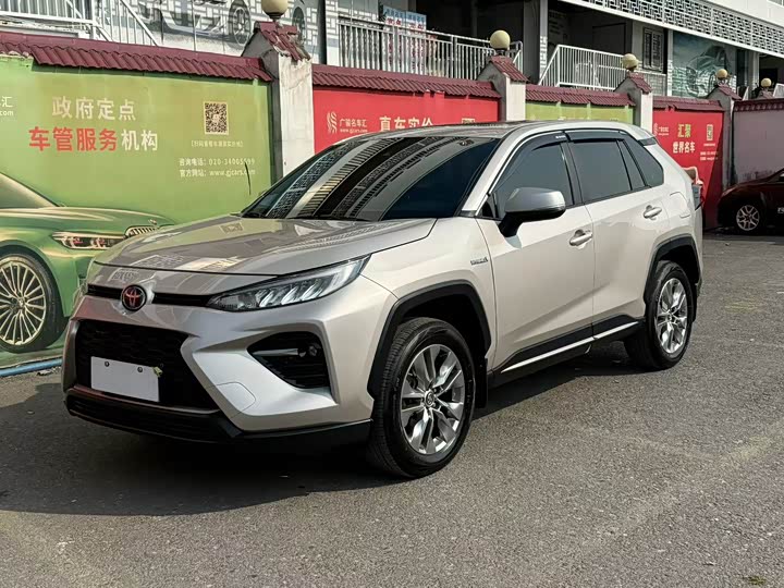 Фото 1 - Toyota Wildlander