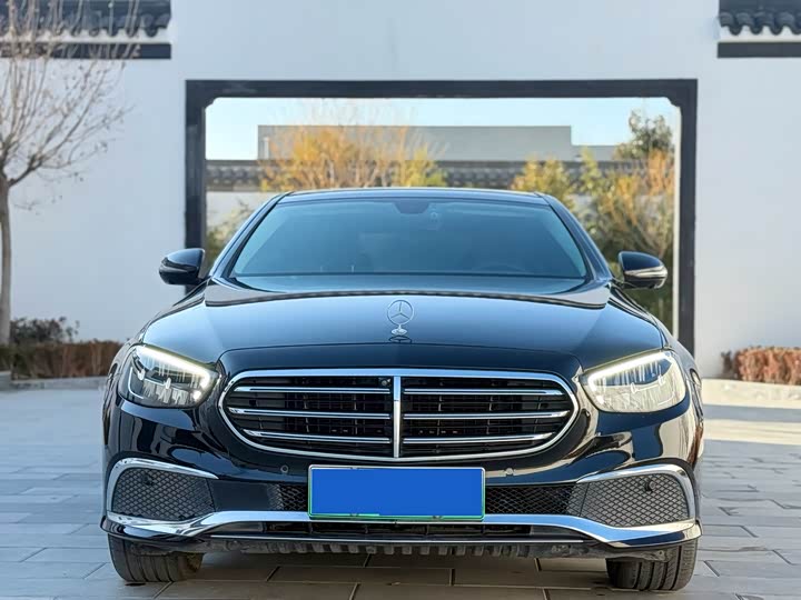 Фото 2 - Mercedes-Benz E-Class Hybrid