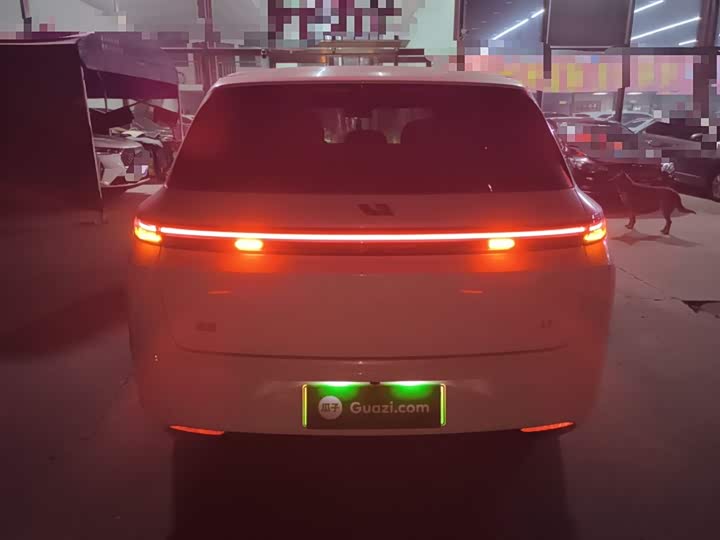 Фото 6 - LiXiang L7