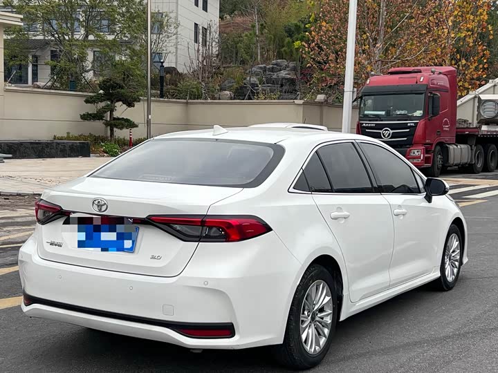 Фото 4 - Toyota Allion