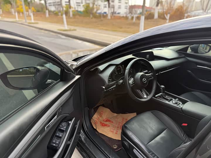 Фото 8 - Mazda 3 (Axela)