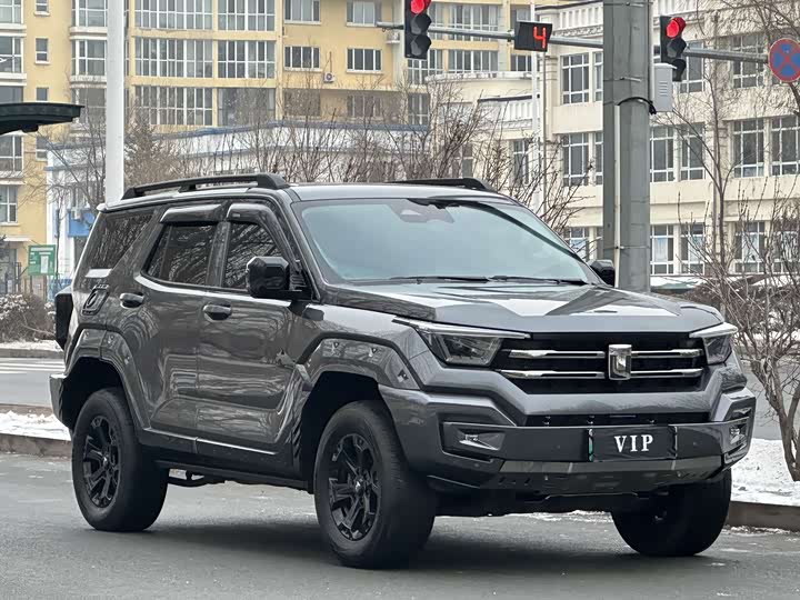 Фото 3 - Tank 400 Hybrid