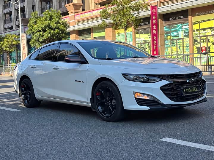 Фото 3 - Chevrolet Malibu XL