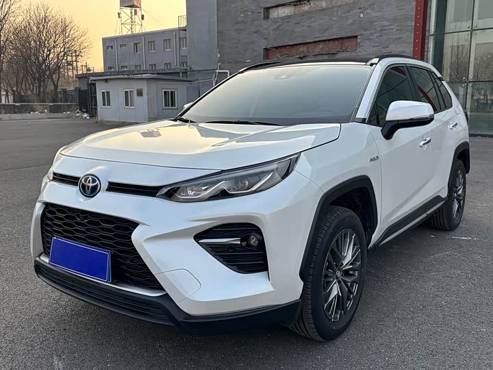 Фото 1 - Toyota Wildlander