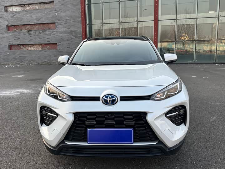 Фото 3 - Toyota Wildlander