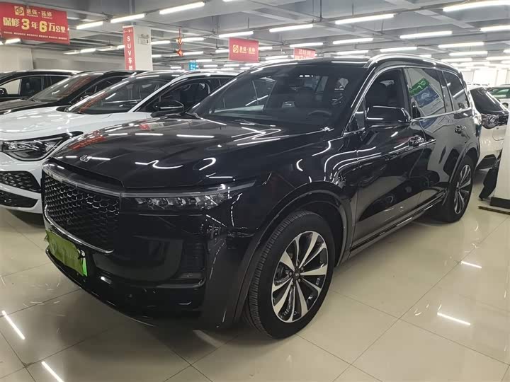 Фото 2 - LiXiang One