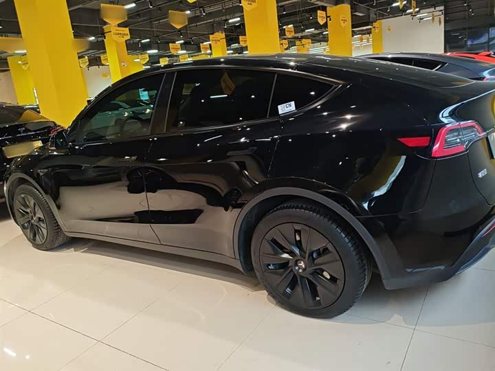 Фото 5 - Tesla Model Y