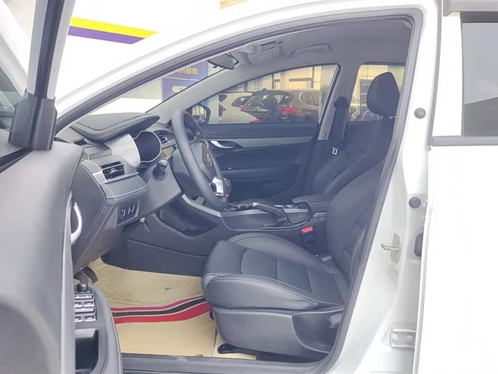 Фото 9 - Geely Emgrand