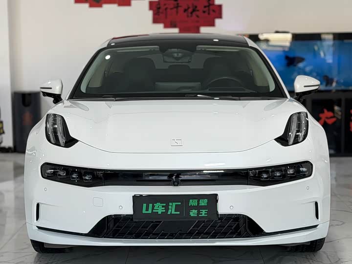 Фото 2 - Zeekr 001