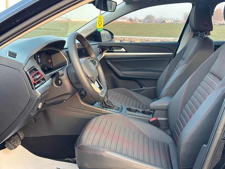 Фото 3 - Volkswagen Lavida