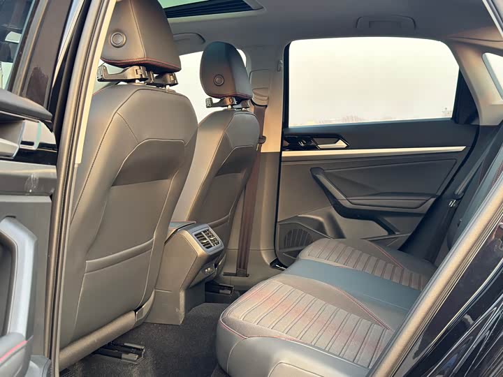 Фото 4 - Volkswagen Lavida