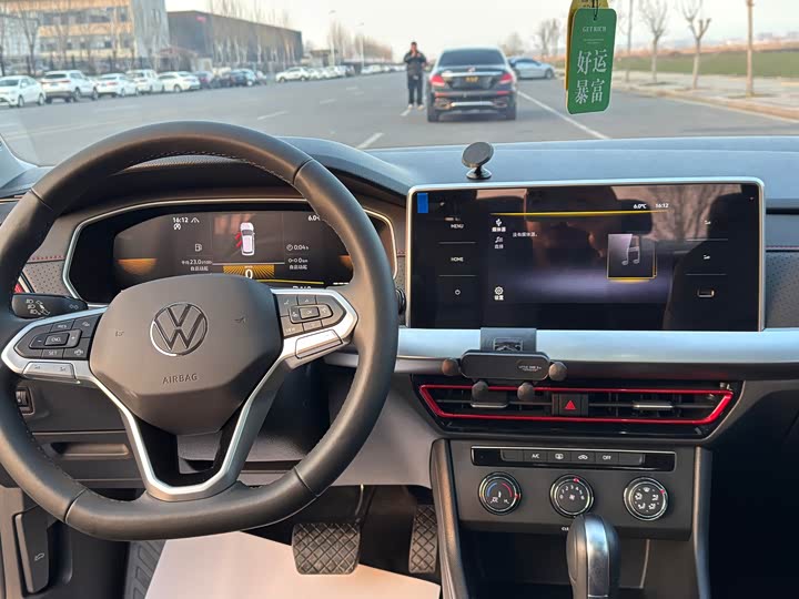 Фото 6 - Volkswagen Lavida