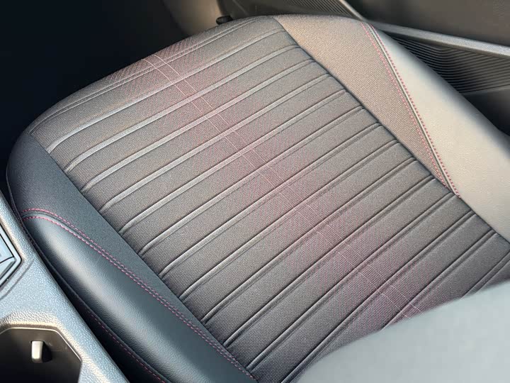 Фото 7 - Volkswagen Lavida