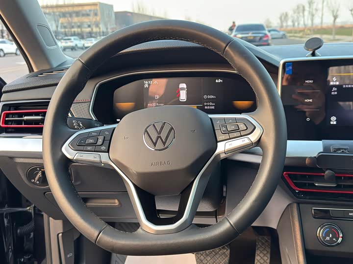 Фото 8 - Volkswagen Lavida