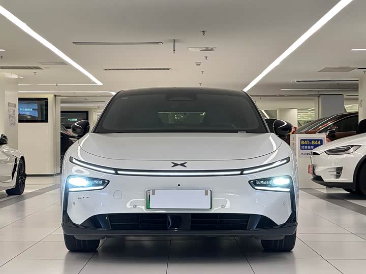 Фото 2 - XPeng F57