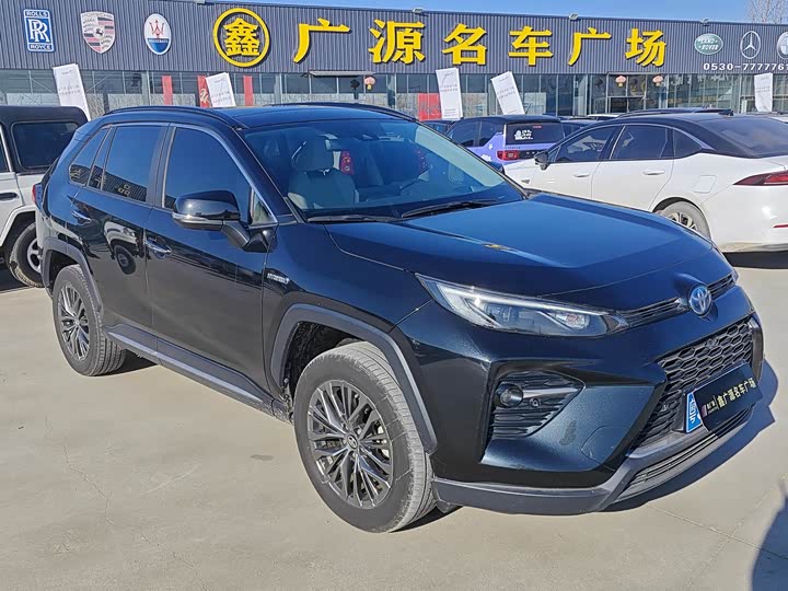 Фото 2 - Toyota Wildlander