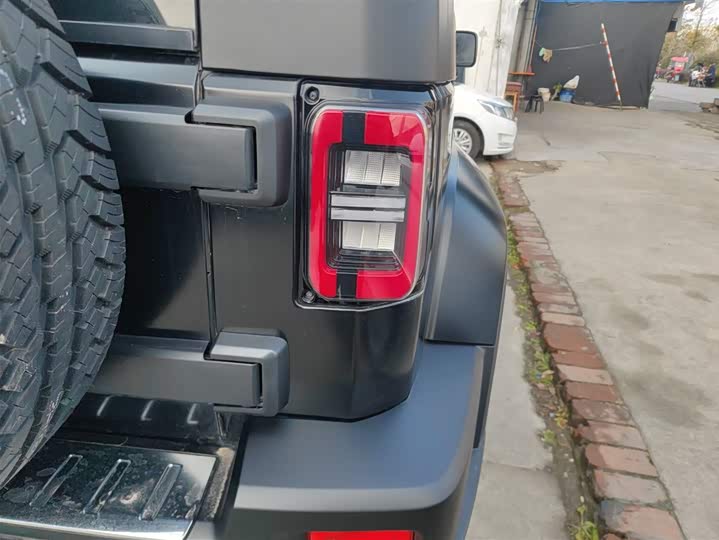 Фото 8 - BAIC Beijing BJ40