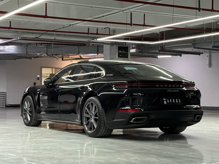 Фото 4 - Porsche Panamera