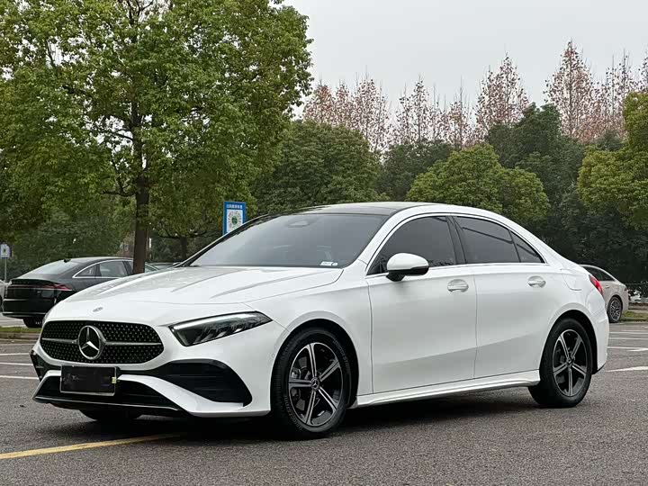 Фото 1 - Mercedes-Benz A-Class