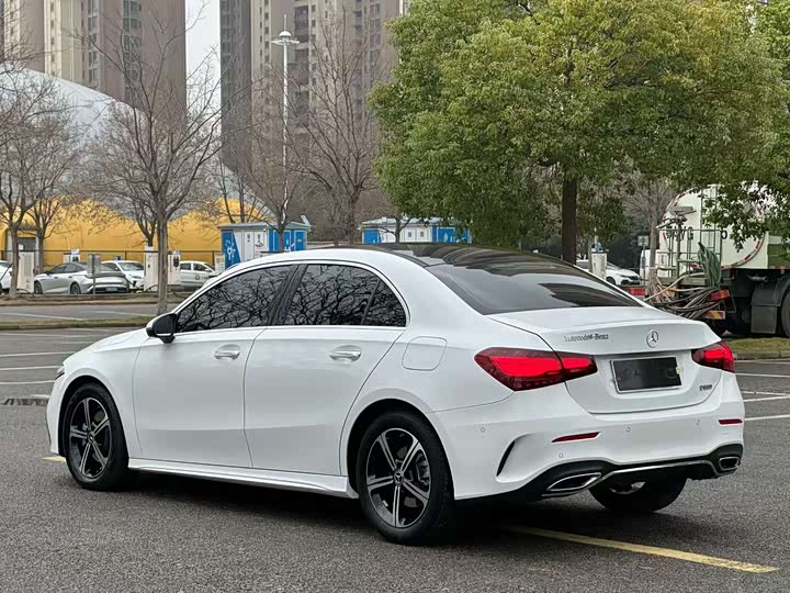 Фото 7 - Mercedes-Benz A-Class